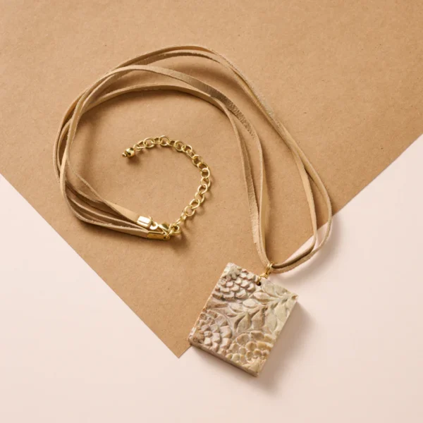 Tarasa Gorara Stone Pendant Necklace